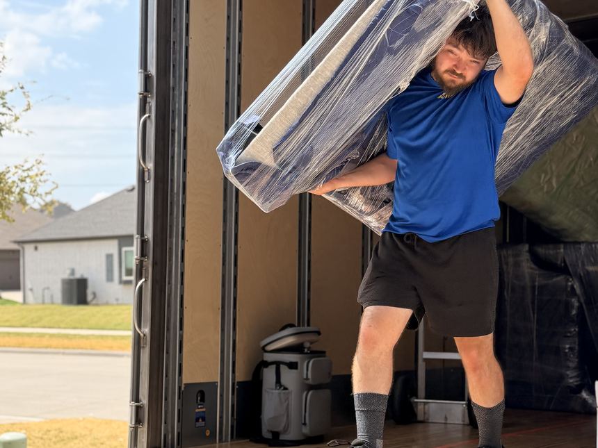 Buddy Moving at work in Frisco